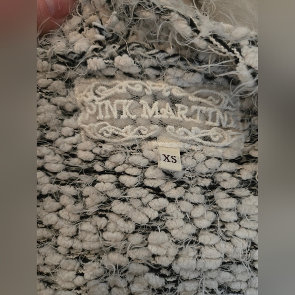 Pink Martini | Elegant Gray Women's Cardigan, Size XS (Oversized) - Picture 4 of 7